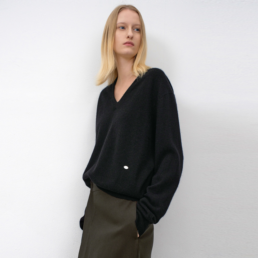 (T-7125)ESSENTIAL CASHMERE DEEP V-NECK KNIT