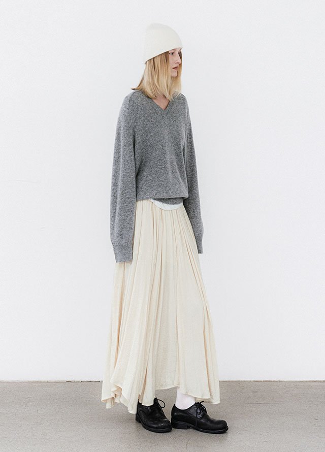 (T-7151)ESSENTIAL V-NECK OVERFIT KNIT Korea