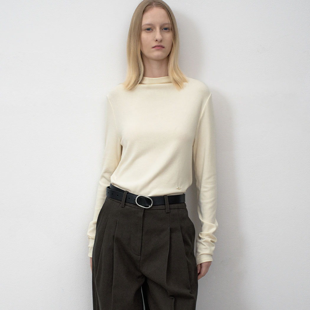 (T-7133)ESSENTIAL HALF NECK LONG TEE