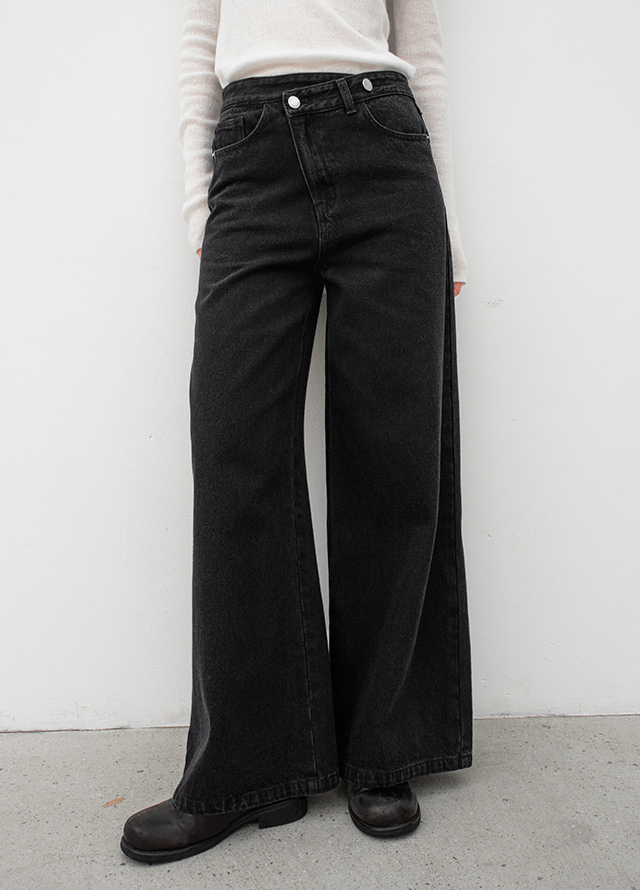 (JP-593)HIGHNECK REVERSIBLE MUSTANG HALF JUMPER Korea