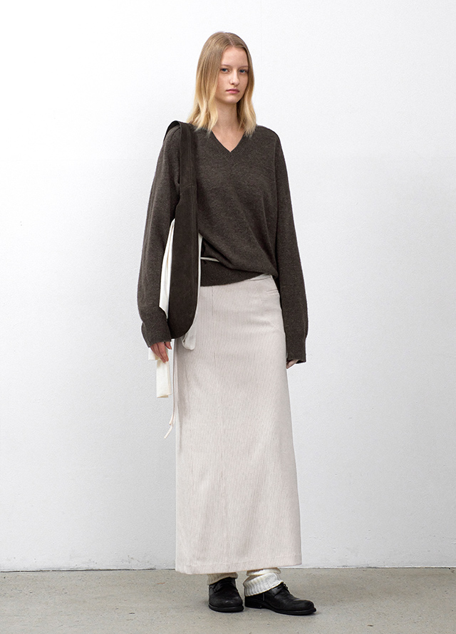 (T-7151)ESSENTIAL V-NECK OVERFIT KNIT Korea