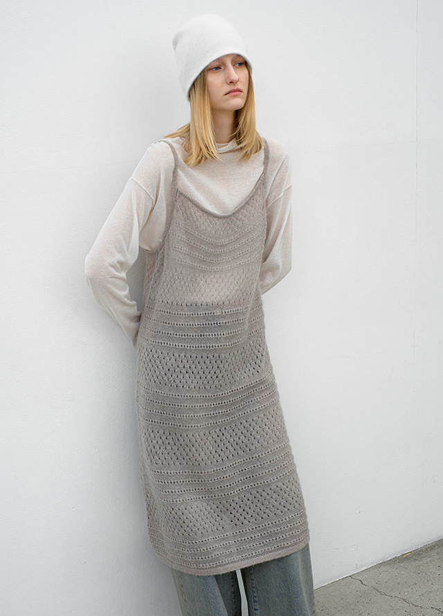 (T-7133)ESSENTIAL HALF NECK LONG TEE Korea