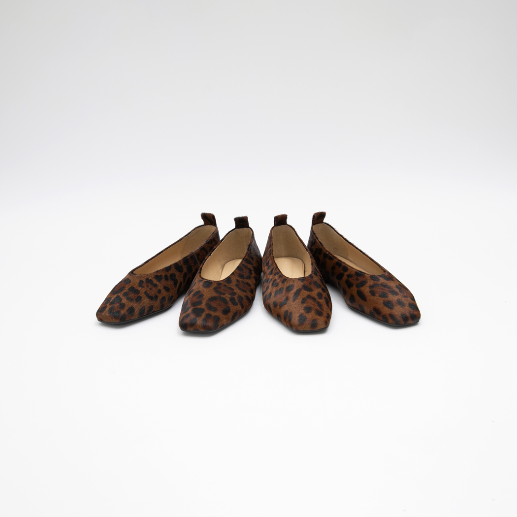 (SH-3470)CALF HAIR SQUARE TOE FLAT