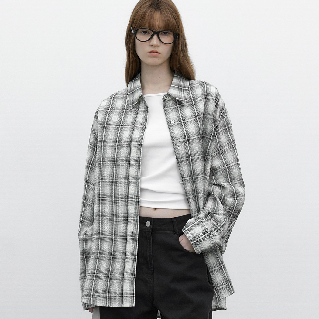 (BL-4385)EMBO PLAID CHECK OVERSIZED SHIRT