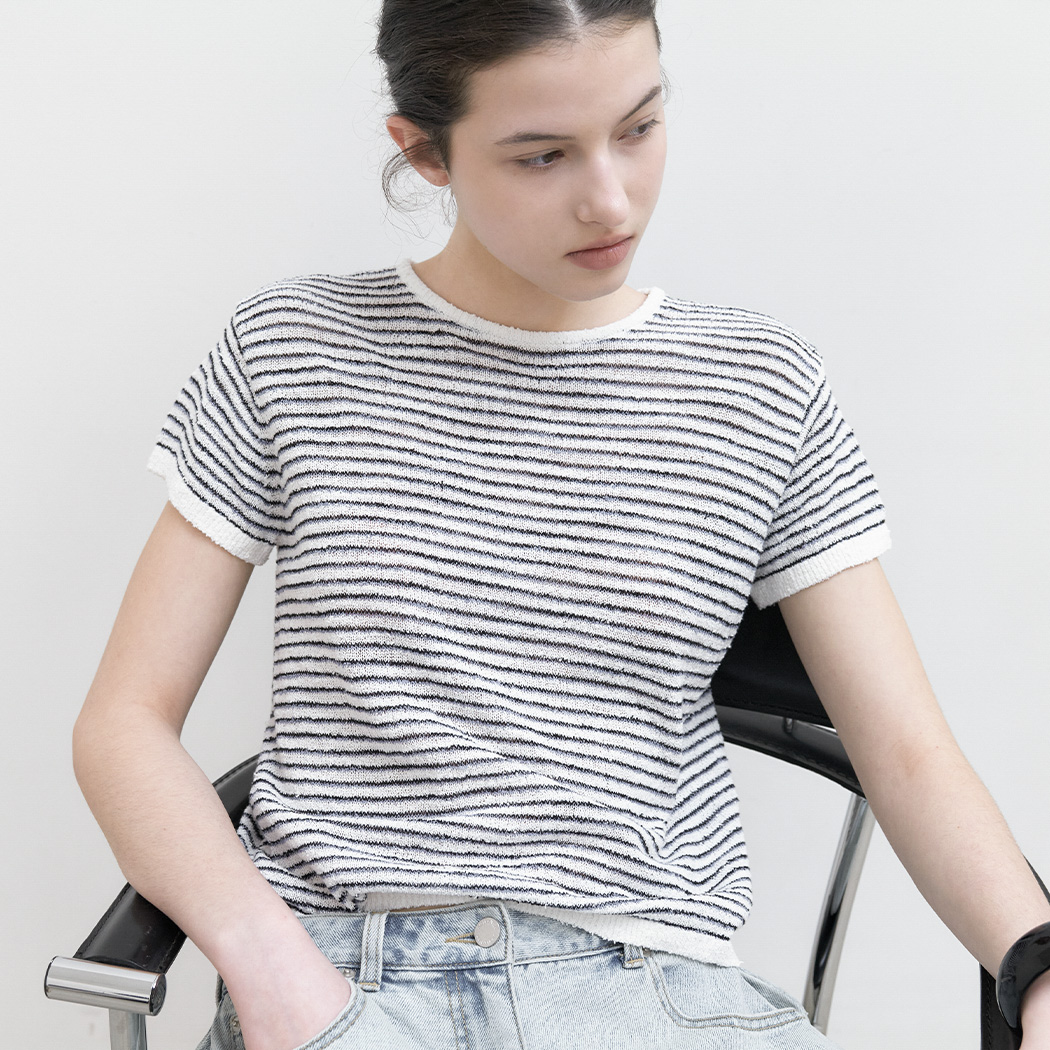 (T-7245)BOUCLE ROUND NECK STRIPED KNIT