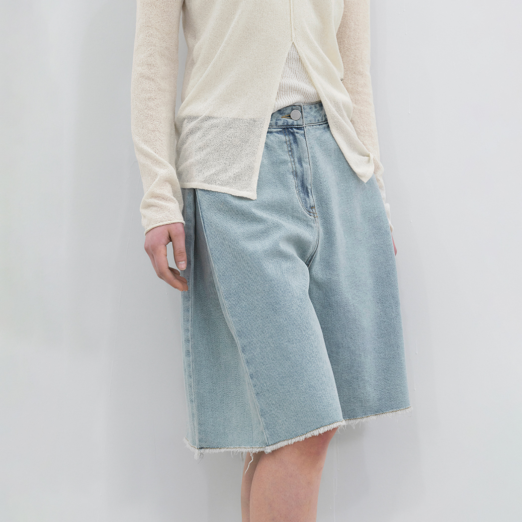 (PT-5789)TUCK BERMUDA DENIM PANTS