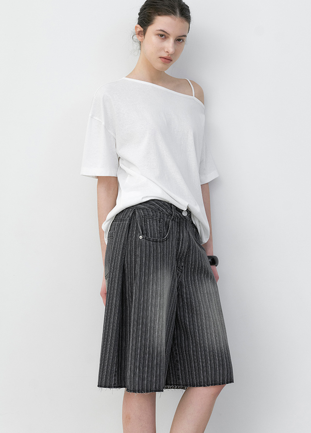 (PT-5765)STRIPE TUCK BERMUDA DENIM PANTS Korea