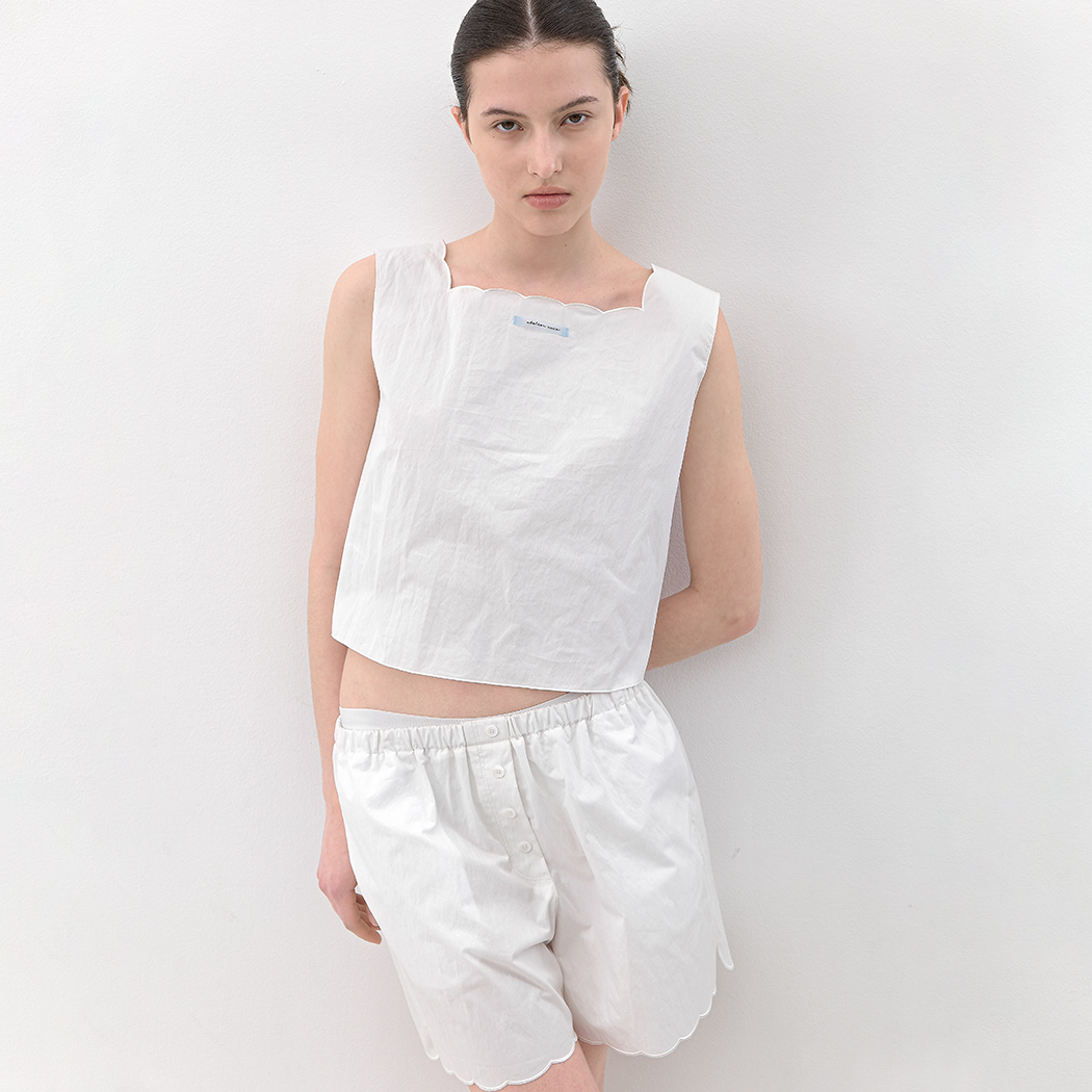 (BL-4421)AN SEMICIRCLE SCALLOP SET-UP BLOUSE