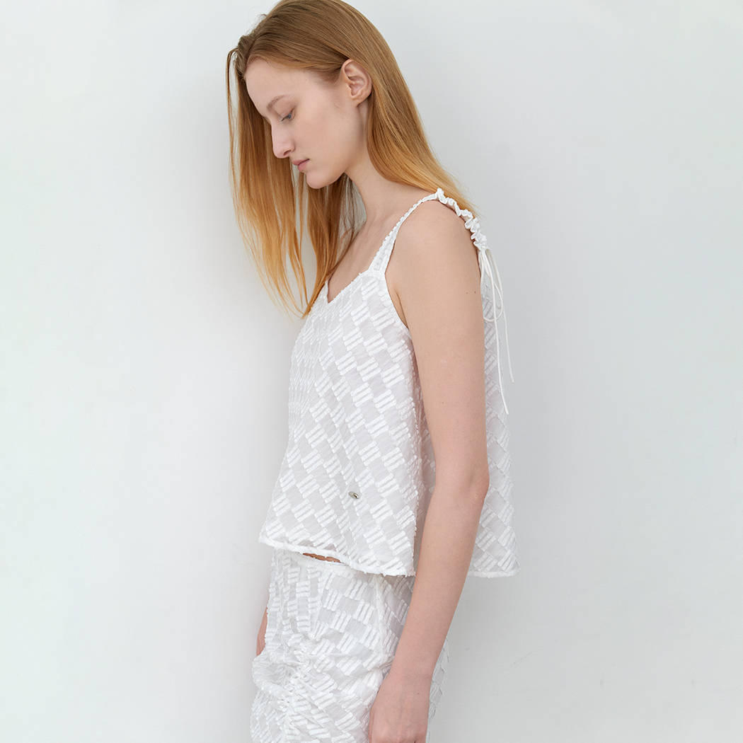 (BL-4433)TEXTURED CHECK SET CAMI BLOUSE