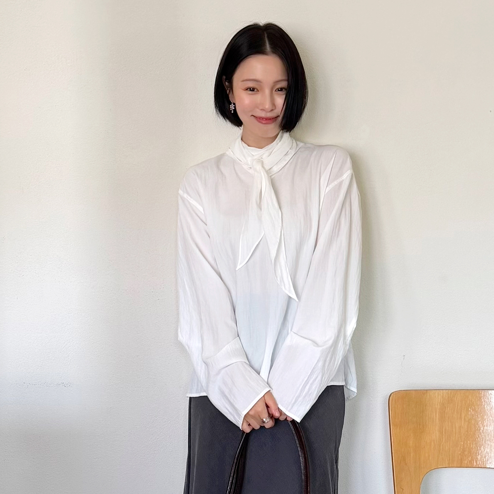 (Z-BL-4386)MOCK NECK TIE BLOUSE