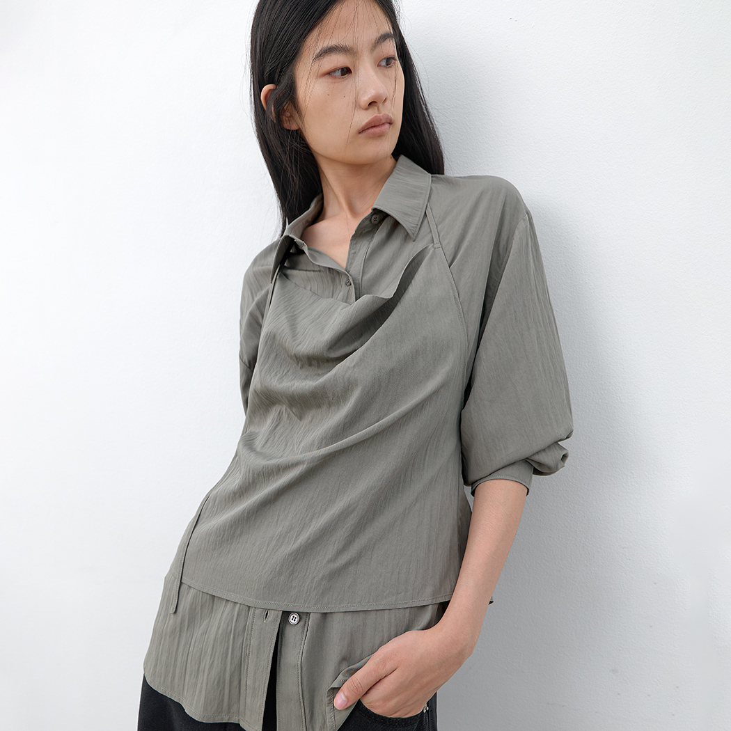 (Z-BL-4404)N HALTER SLEEVELESS LAYERED BLOUSE