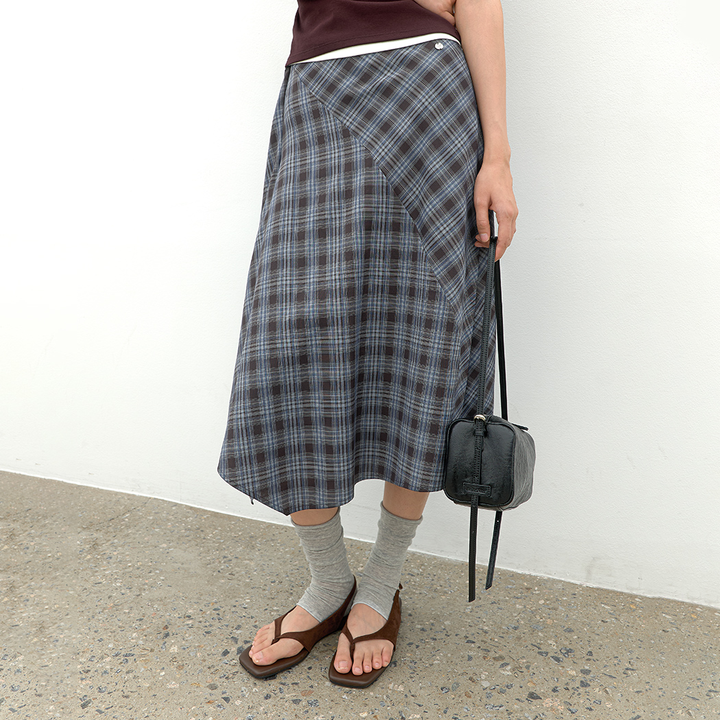 (SK-5115)ASYMMETRIC CHECK FLARE SKIRT