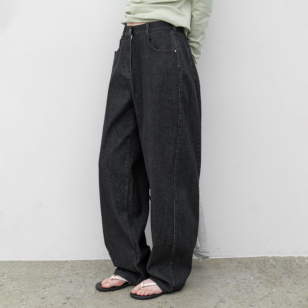 (PT-5822)PIN-WALE CURVED DENIM PANTS