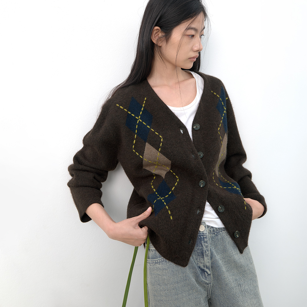 (CD-2281)ARGYLE WOOL STITCH POINT CARDIGAN