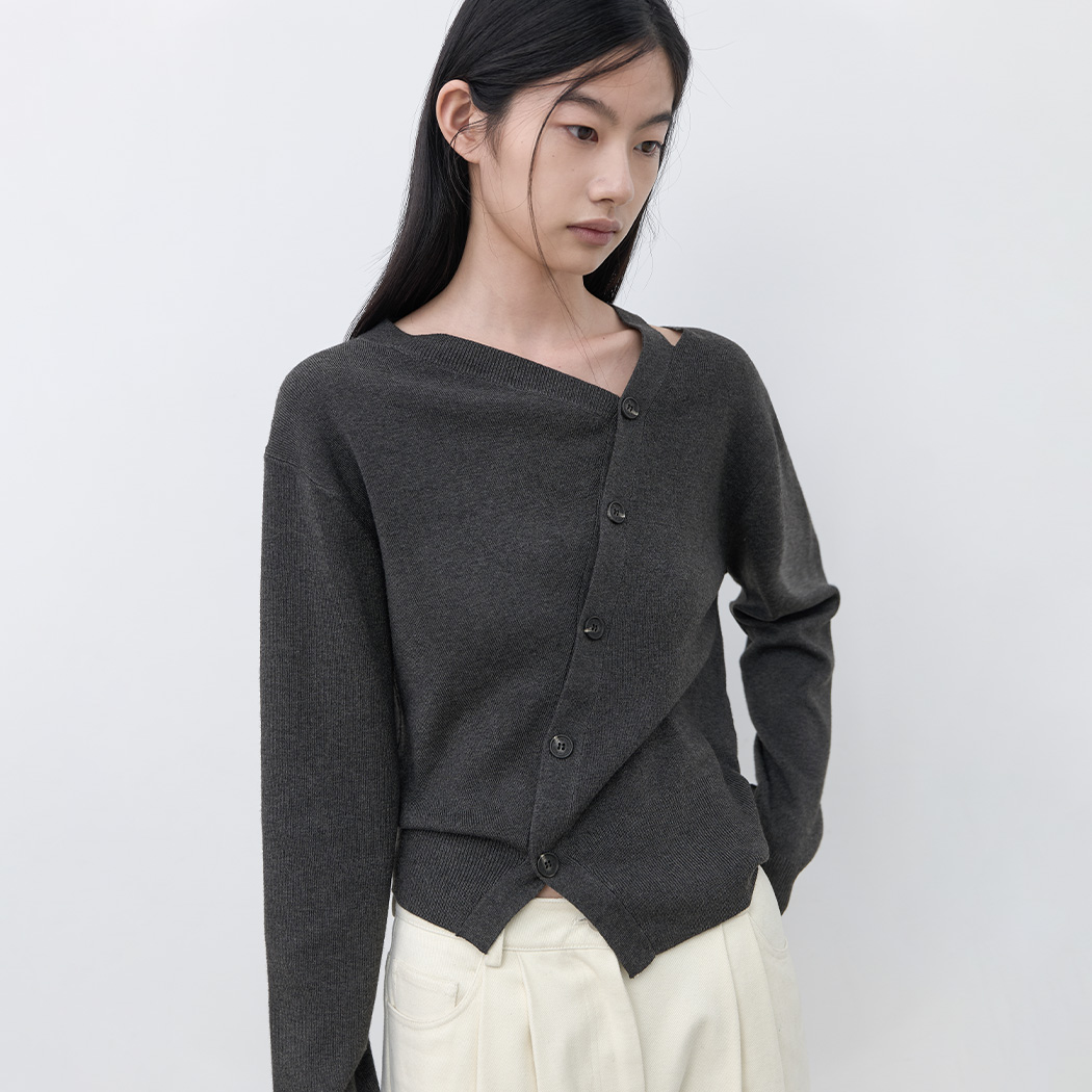 (ZT-7131)CUTOUT OBLIQUE KNIT